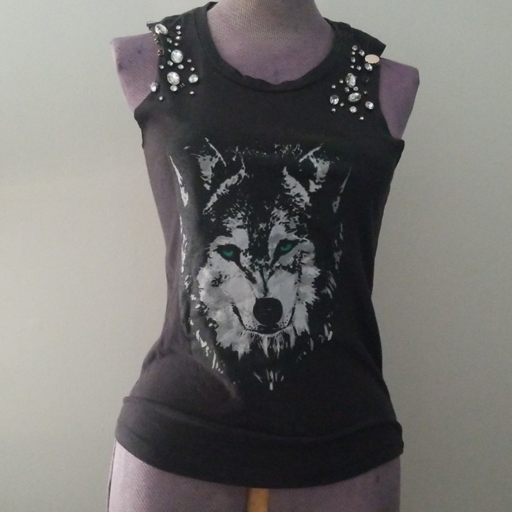 Wolf tank